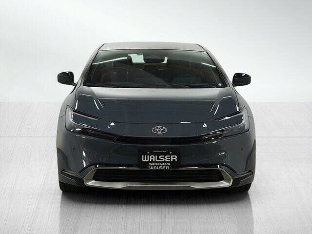 2025 Toyota Prius Plug-in Hybrid