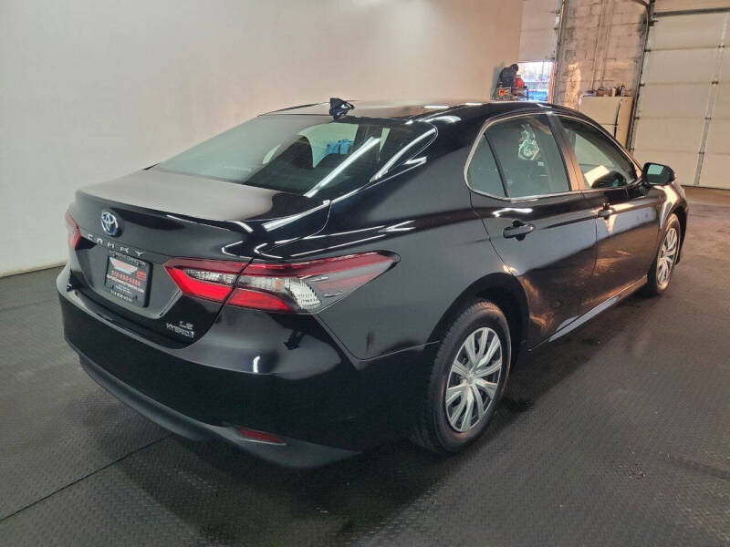 2022 Toyota Camry LE photo 7