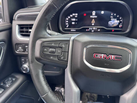 2023 GMC Yukon XL SLT