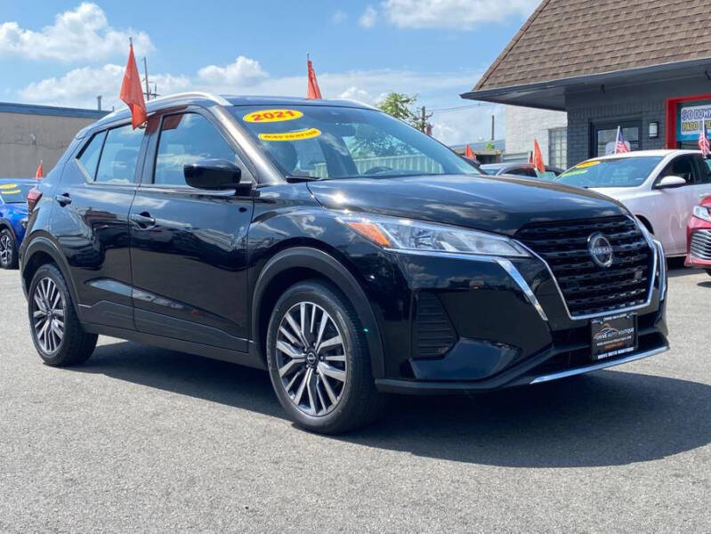 2022 Nissan Kicks SV