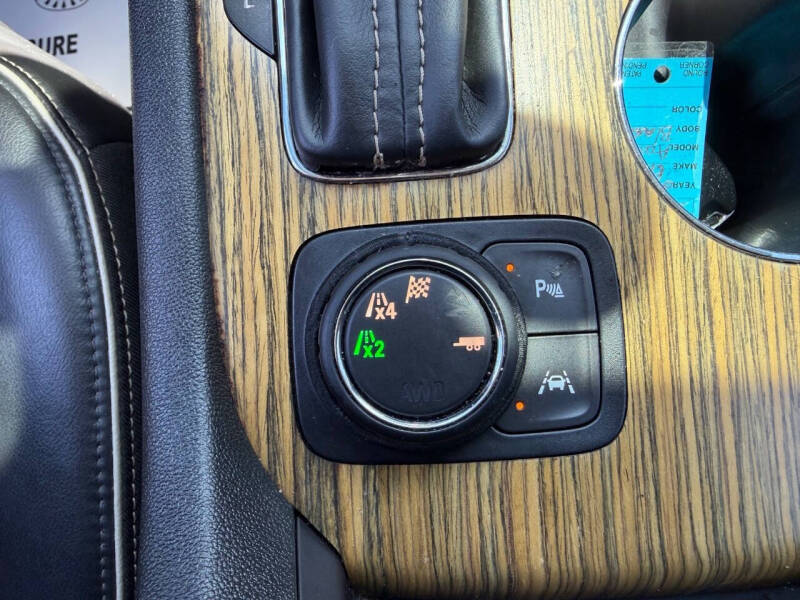 2017 GMC Acadia Denali