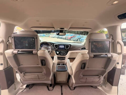 2020 Chrysler Pacifica Touring L Plus