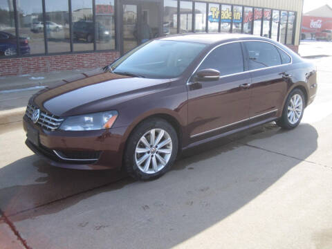 2013 Volkswagen Passat for sale at IVERSON'S CAR SALES in Canton SD