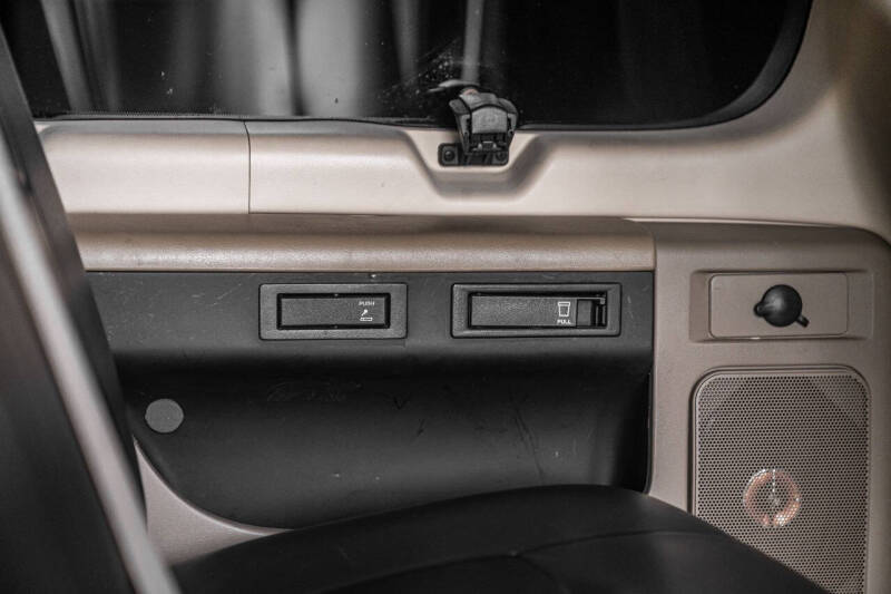 2010 Ford E-Series E-350 SD XLT