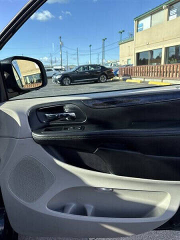 2012 Dodge Grand Caravan Crew