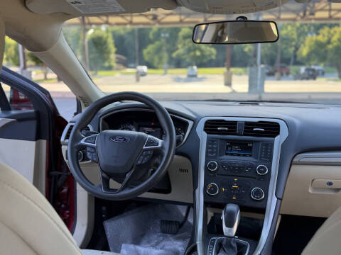 2016 Ford Fusion SE
