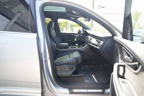 2022 Audi SQ7 4.0T quattro Premium Plus