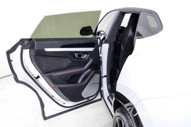 2022 Lamborghini Urus