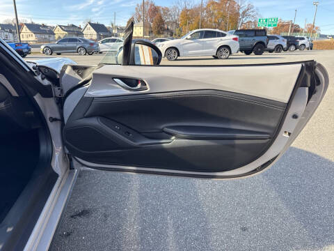 2024 Mazda MX-5 Miata Club