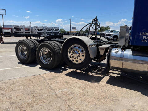 2015 Peterbilt 389