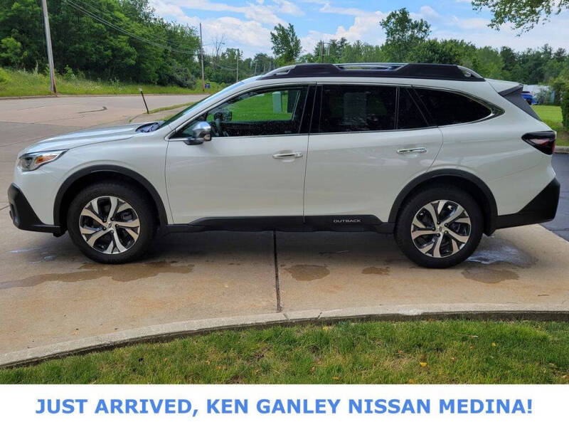 2022 Subaru Outback Touring