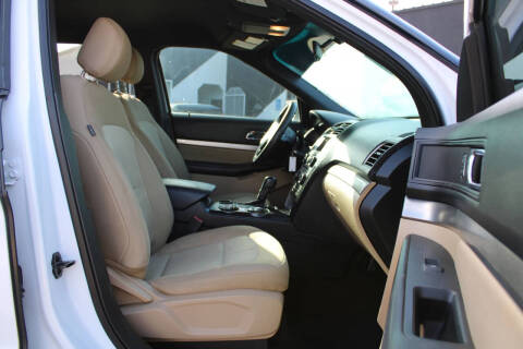 2016 Ford Explorer