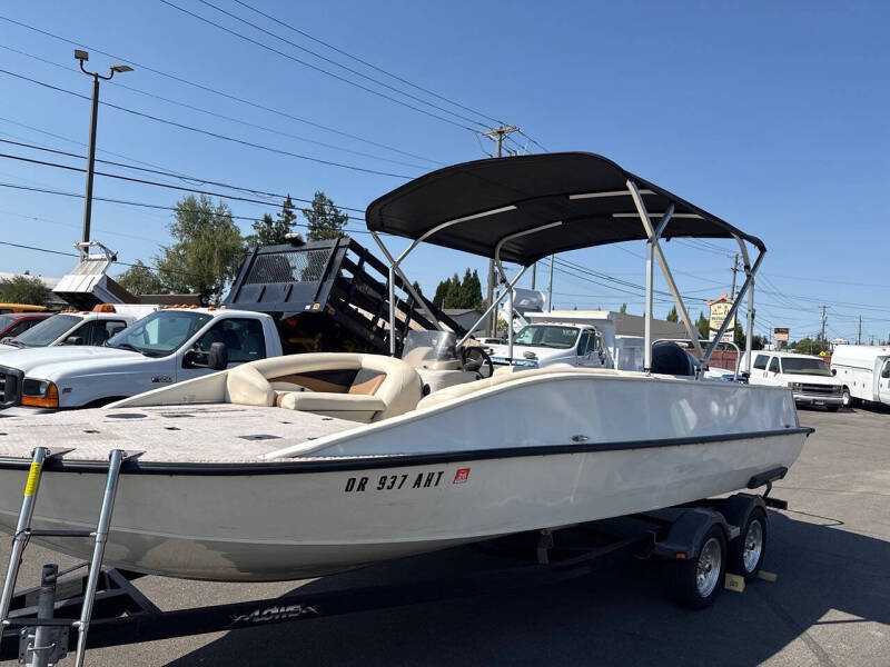 2014 Lowe Boats SD224