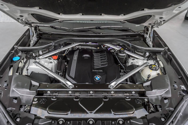 2022 BMW X6 xDrive40i