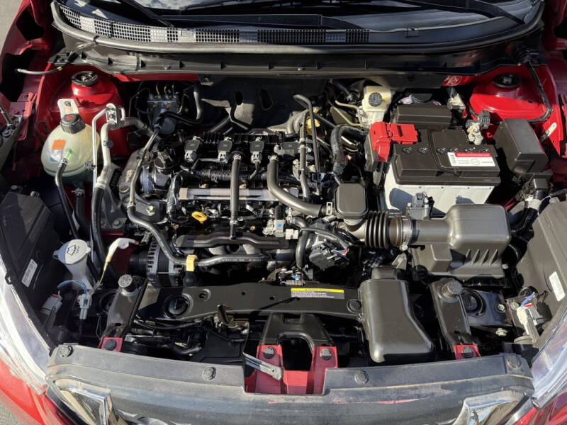 2019 Nissan Kicks SR