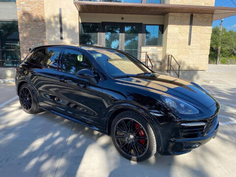 2013 Porsche Cayenne GTS