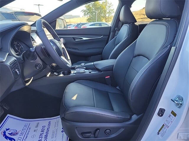 2025 Infiniti QX55 Essential