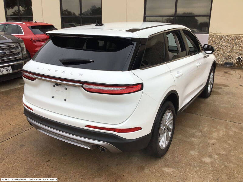 2023 Lincoln Corsair Standard