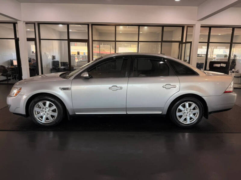 2009 Ford Taurus SE