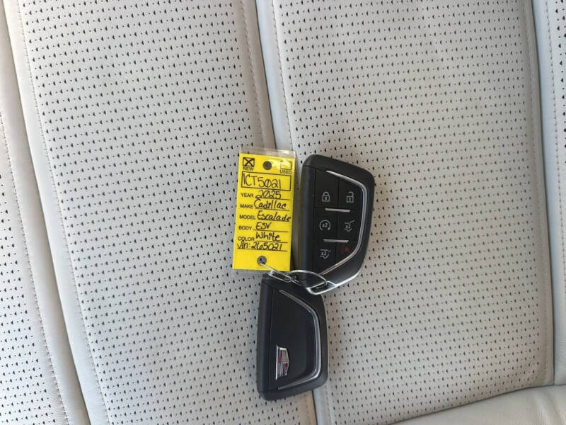 2025 Cadillac Escalade ESV Sport Platinum