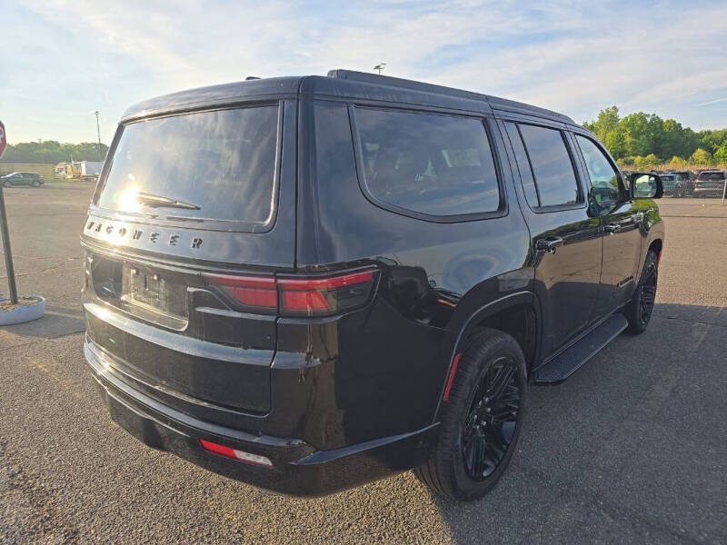 2024 Jeep Wagoneer Carbide