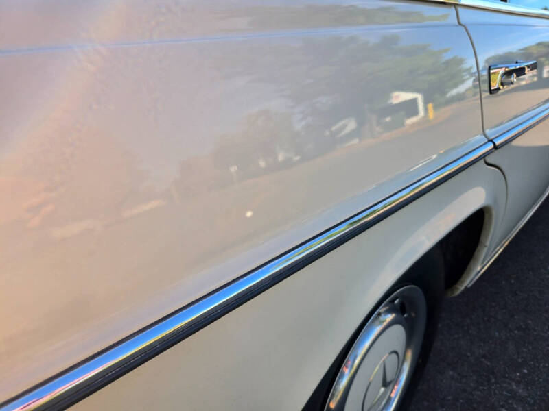 1972 Mercedes-Benz 220