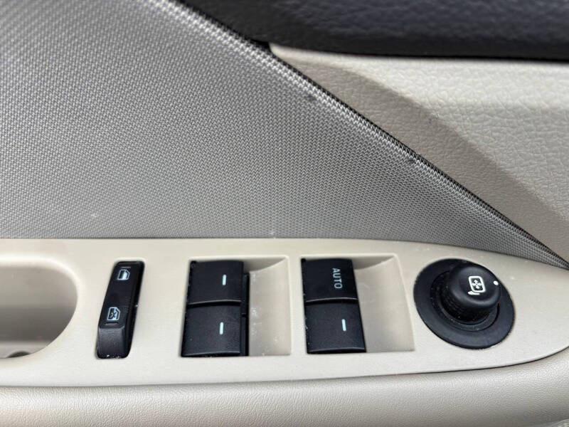 2012 Ford Fusion S