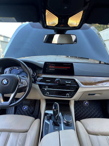 2017 BMW 5 Series 530i