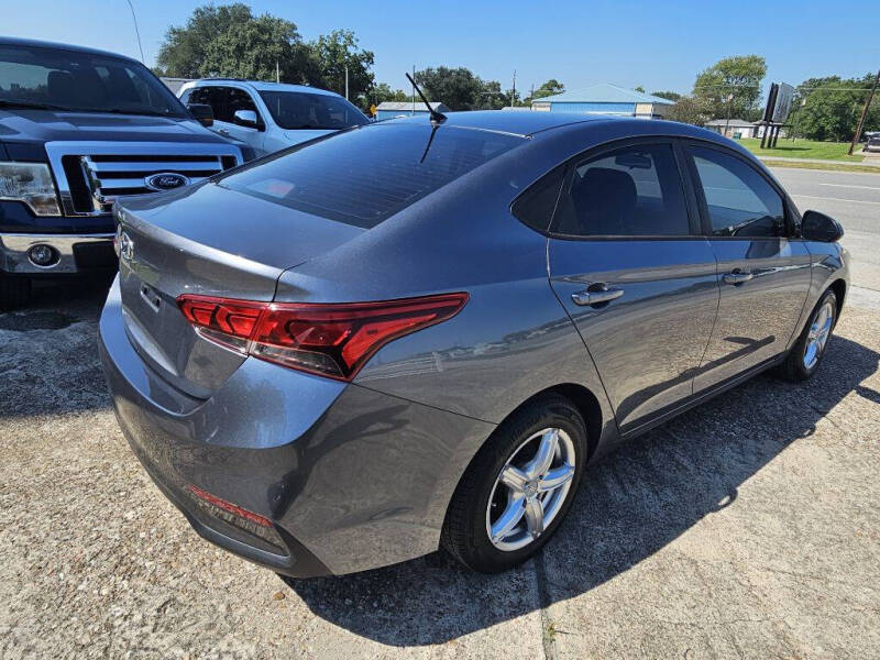 2019 Hyundai Accent SE