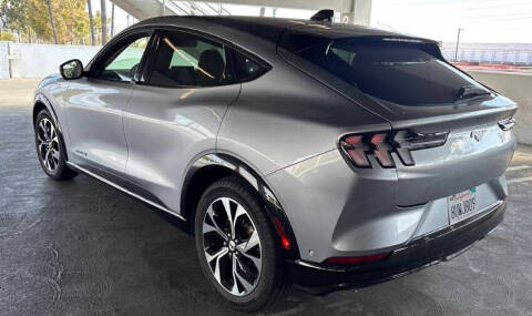 2021 Ford Mustang Mach-E Premium