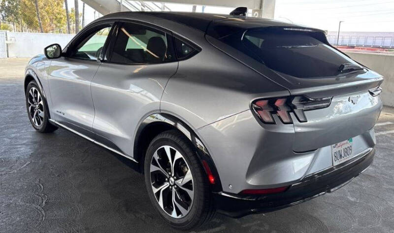 2021 Ford Mustang Mach-E Premium