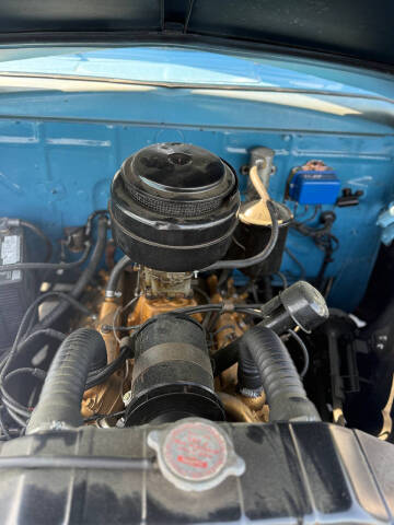 1946 Ford Super Deluxe