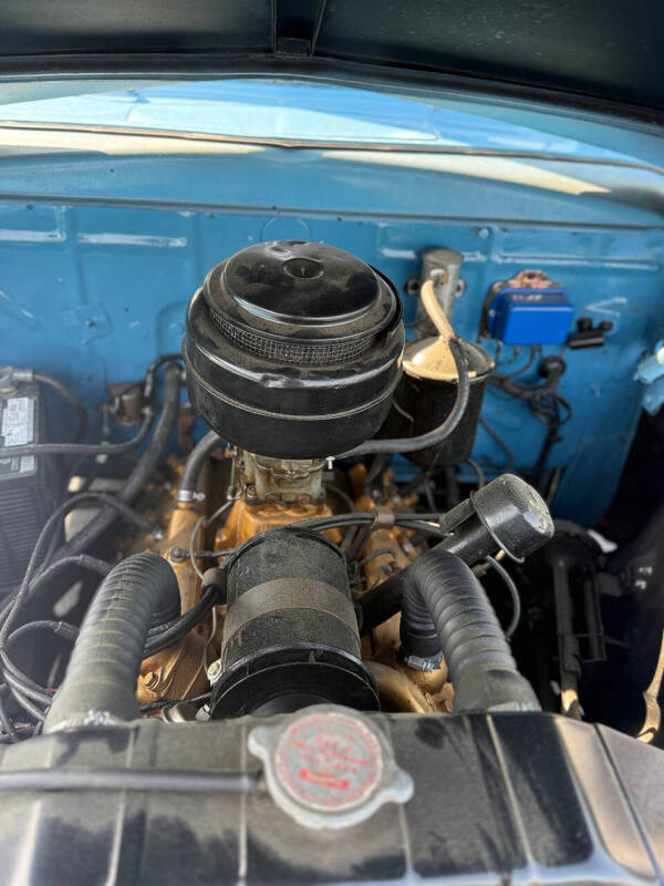 1946 Ford Super Deluxe