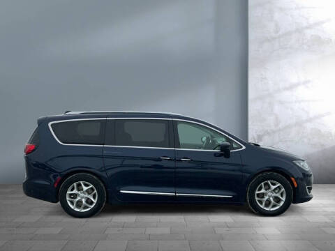 2019 Chrysler Pacifica Touring L Plus