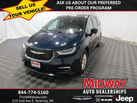 2024 Chrysler Pacifica for sale at MIDWAY CHRYSLER DODGE JEEP RAM in Kearney NE