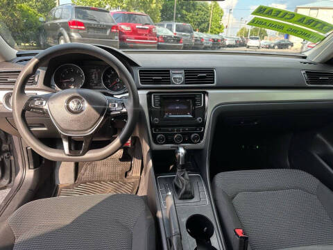 2016 Volkswagen Passat 1.8T S