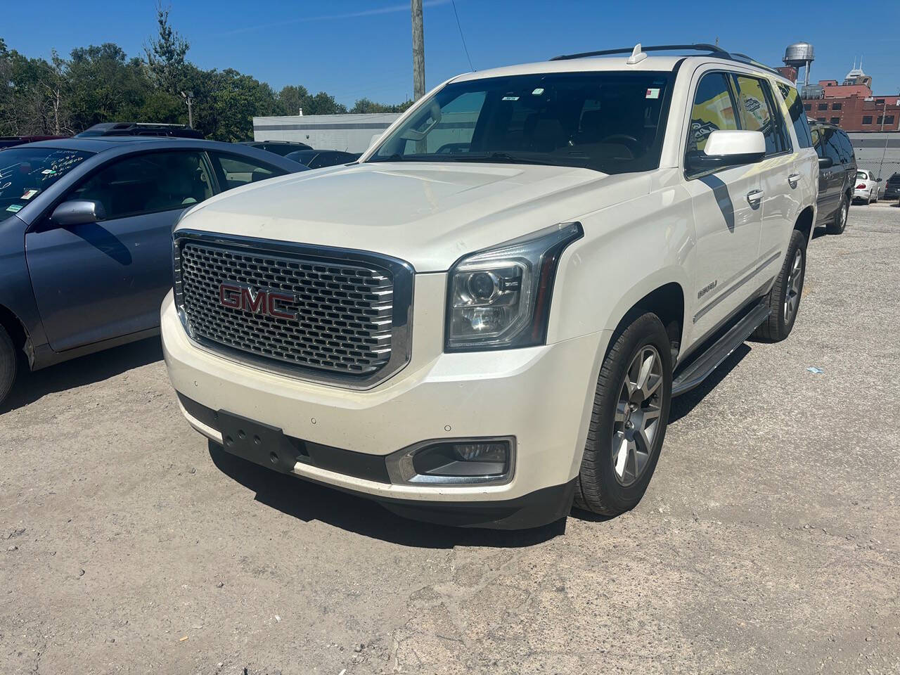 2015 GMC Yukon for sale at HEARTLAND AUTO SALES in Indianapolis, IN