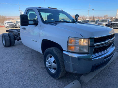 2008 Chevrolet Silverado 3500HD CC for sale at Samcar Inc. in Albuquerque NM
