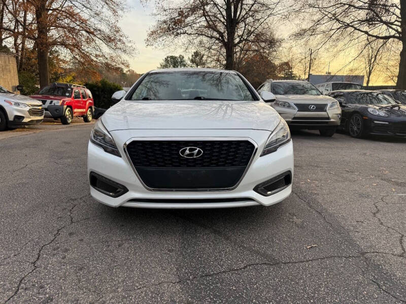 2016 Hyundai Sonata Hybrid Base photo 2