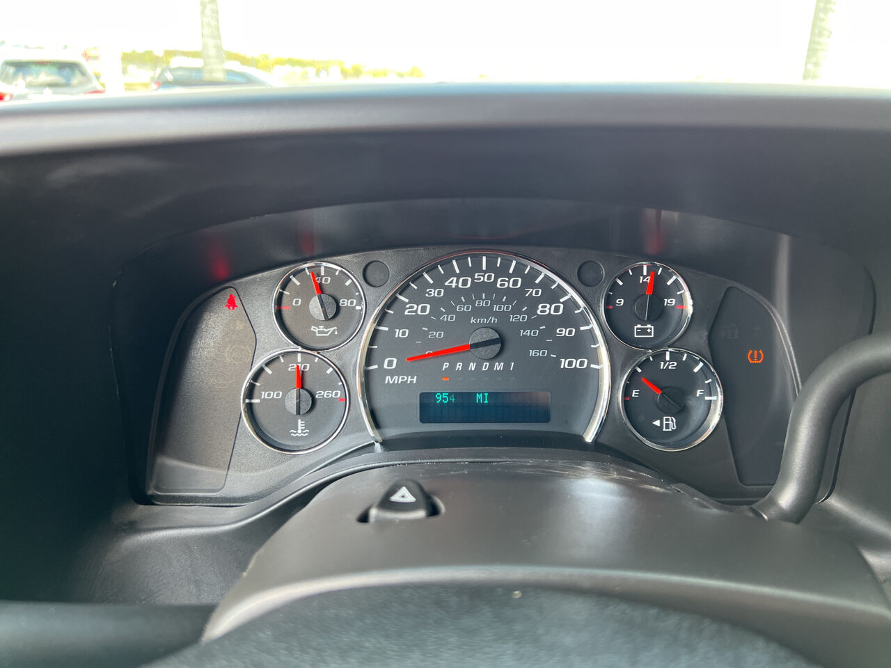 2018 Chevrolet Express  - $26,900