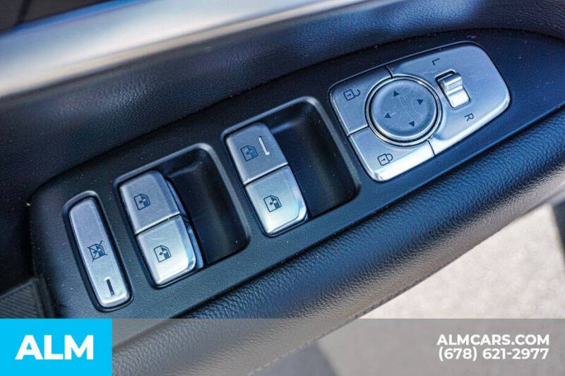 2025 Genesis G70