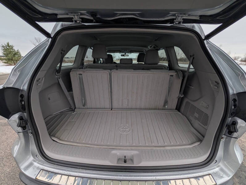 2016 Toyota Highlander LE