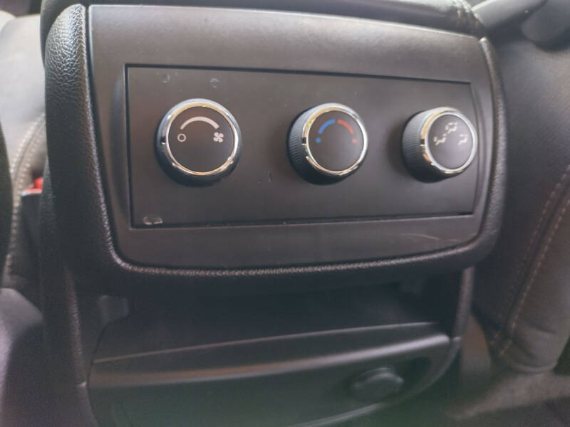 2016 GMC Acadia SLE-2