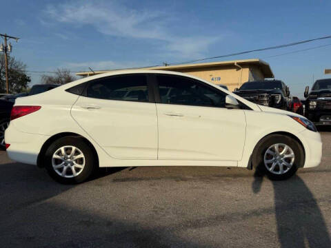 2014 Hyundai Accent GLS