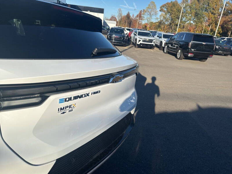 2026 Chevrolet Equinox EV LT 2