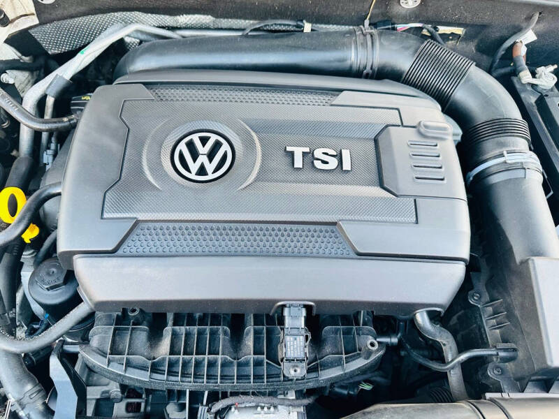 2014 Volkswagen Passat SE photo 30