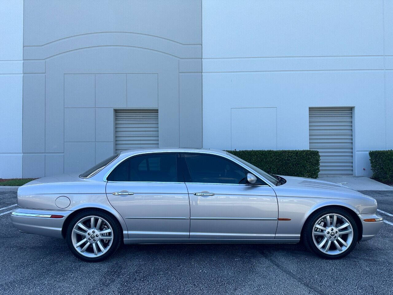 2004 Jaguar XJR  - $13,900