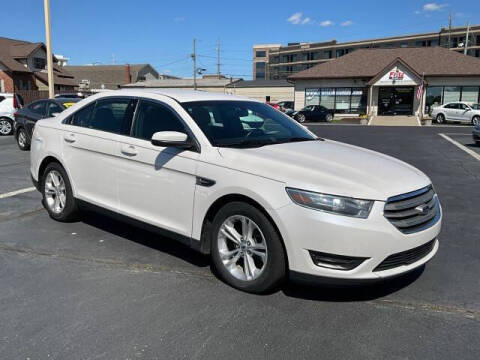 2015 Ford Taurus SEL