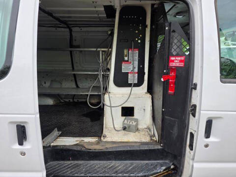 2005 Ford E-Series E-350 SD