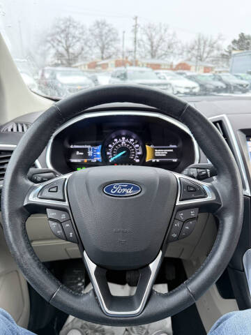 2019 Ford Edge Titanium